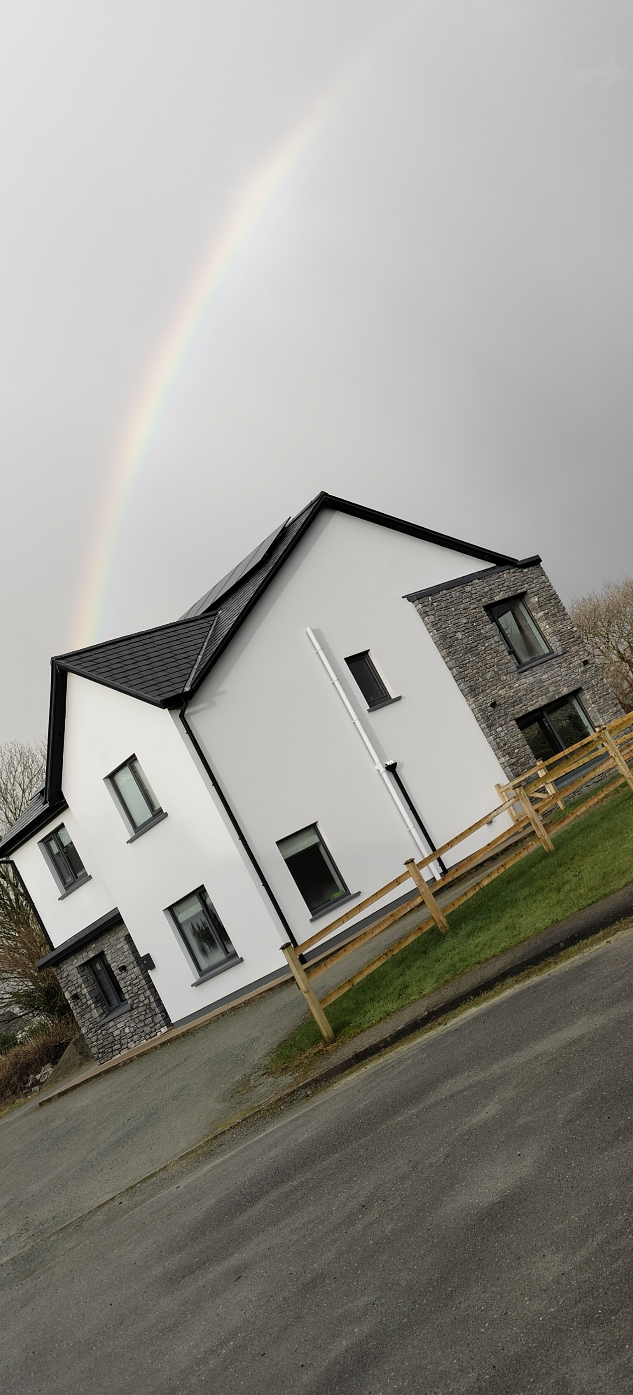 5 Bedroom House, 4 Bathrooms