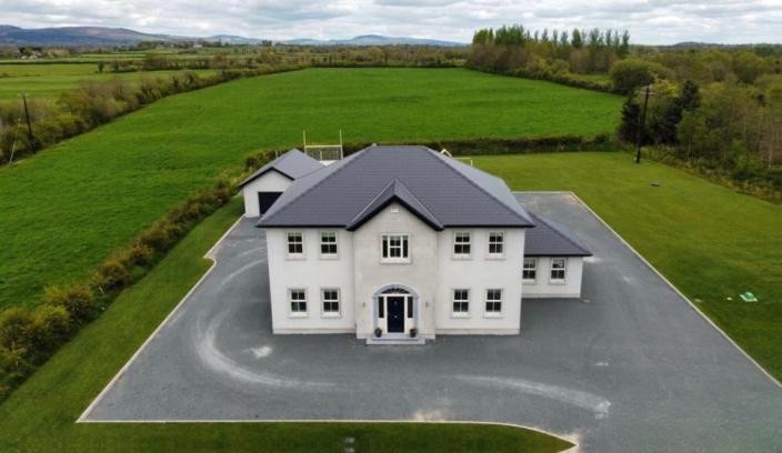 5 Bed House in Boher, Co. Limerick