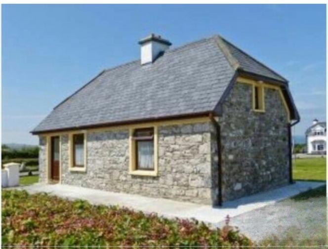 3 Bed Cottage in Tarbert, Co. Kerry