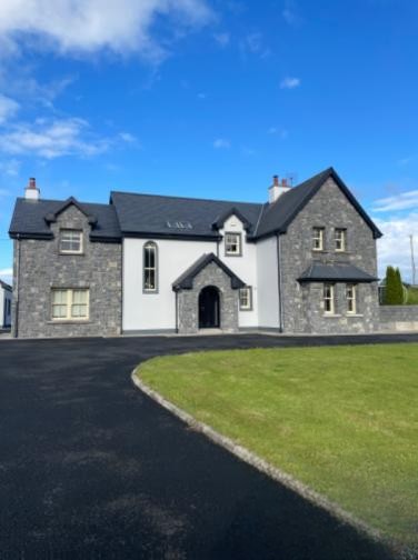 4 Bed House in Newmarket On Fergus, Co. Clare