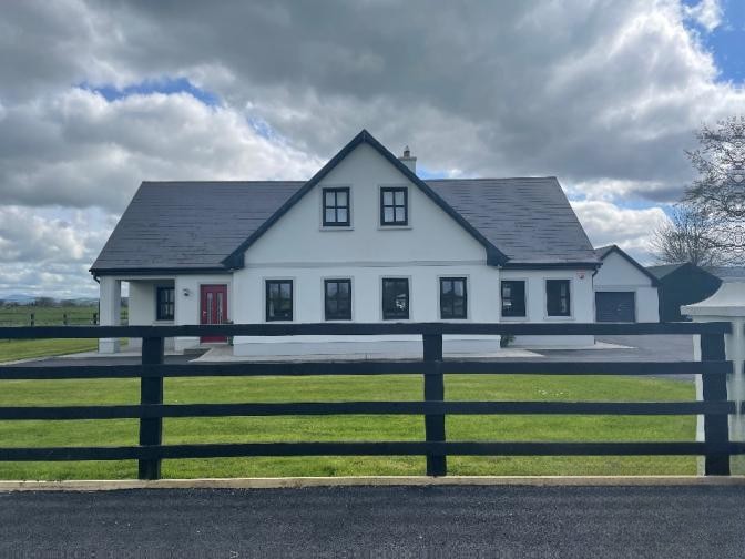 4 Bed Detached Home in Charleville, Co. Cork