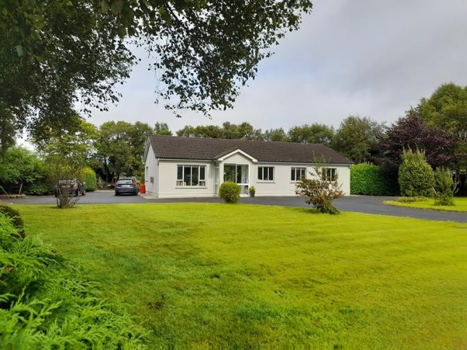 4 Bed Cottage in Moycullen, Co. Galway