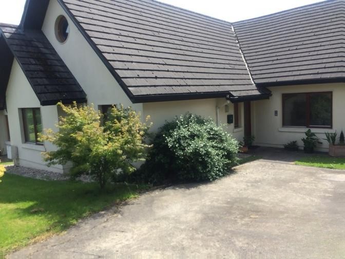 3 Bed Property in Ballina/killaloe, Co. Tipperary