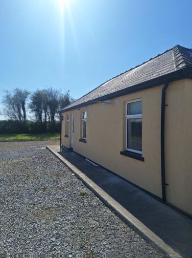 2 Bed Cottage in Askeaton, Co. Limerick