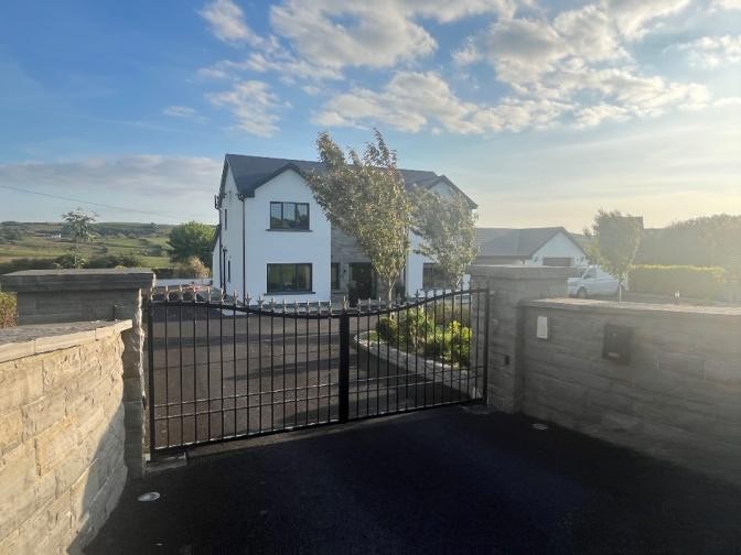 3 Bed Property in Ennistymon, Co. Clare