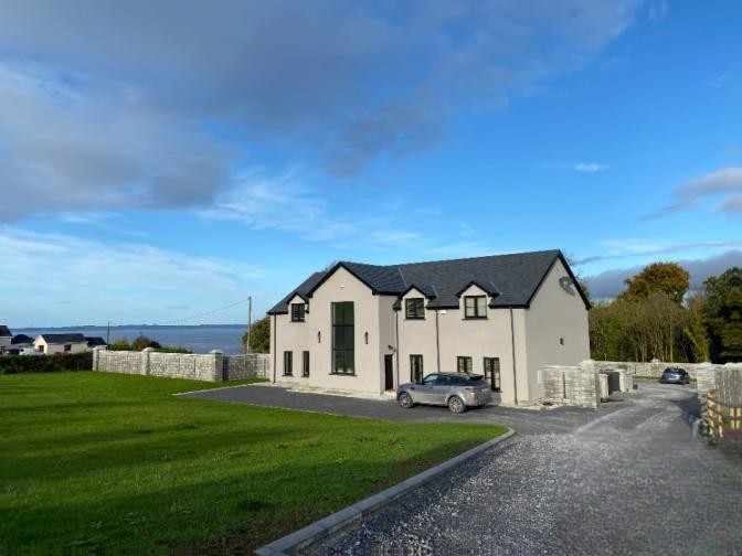 7+ Bed Home in Foynes, Co. Limerick