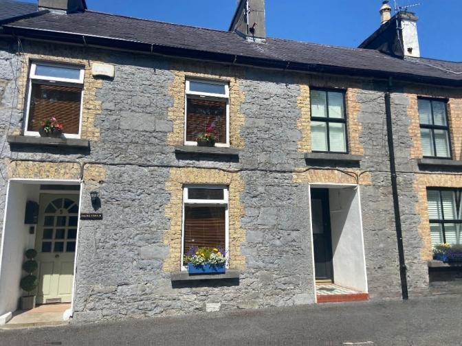 2 Bed Cottage in Clarinbridge Village, Co. Galway