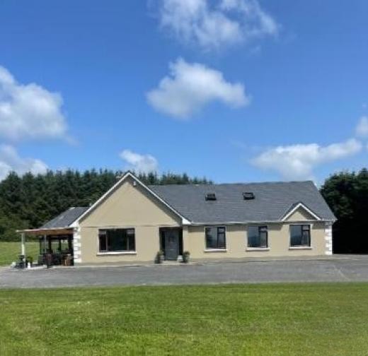 4 Bed House in Knocknagoshel, Co. Kerry