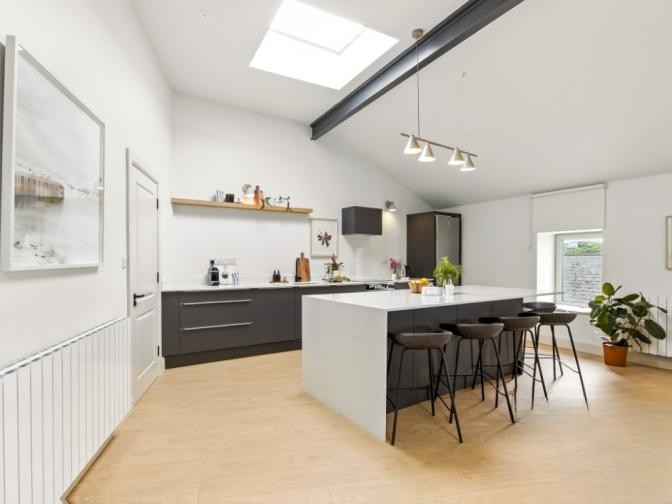 6 Bed Home in Clifden Town Centre, Co. Galway