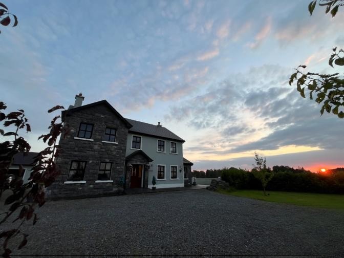 6 Bed Home in Galway East