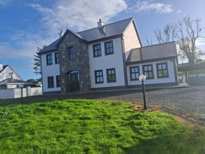 5 Bed House in Crusheen, Co. Clare