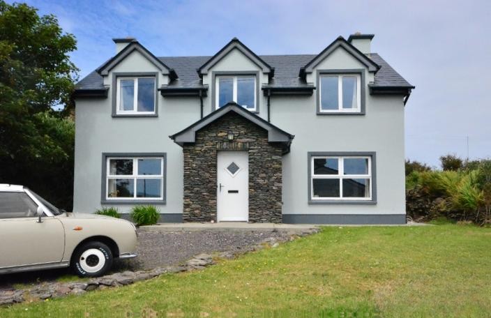 3 Bed Cottage in Ballydavid, Co. Kerry