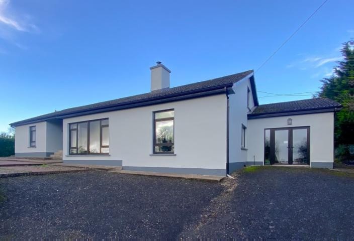 5 Bed House in Fenloe, Co. Clare