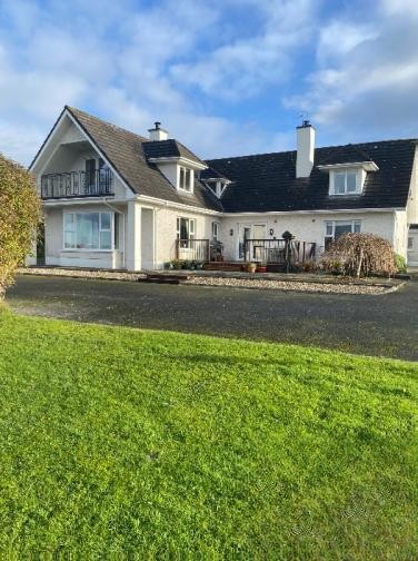 5 Bed Detached Home in Tulla, Co. Clare