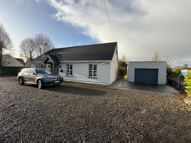4 Bed Detached Home in Terryglass, Co. Tipperary