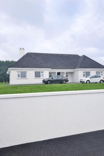 3 Bed Home in Ballinhassig (3km From Cork Airport)