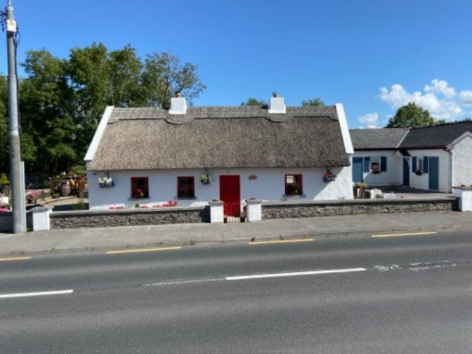 3 Bed Cottage in Ballinderreen, Co. Galway