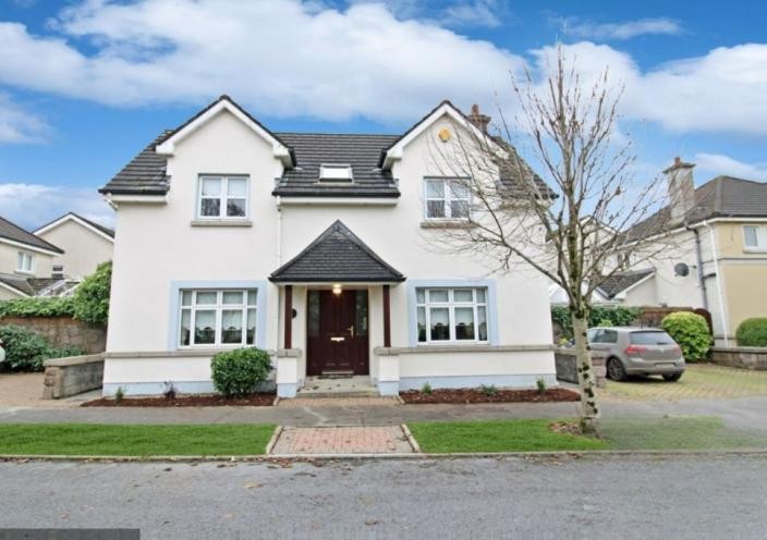 3 Bed Detached Home in Salthill, Co. Galway