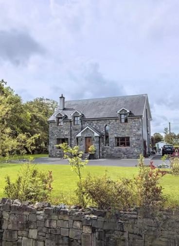 4 Bed House in Aughrim Village, Co. Galway