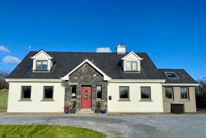 3 Bed Cottage in Ardrahan, Co. Galway