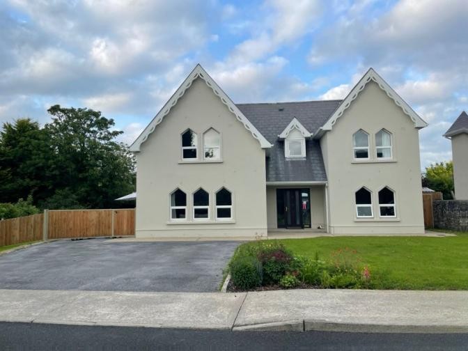 5 Bed Detached Home in Ennis, Co. Clare