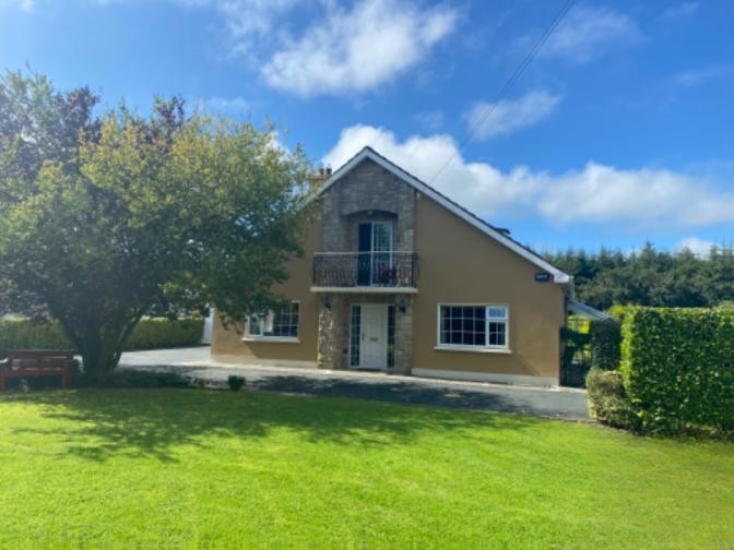 6 Bed Detached Home in Castleisland, Co. Kerry