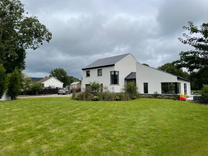5 Bed Home in Sixmilebridge, Co. Clare