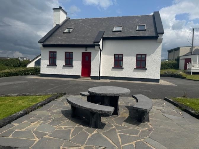 4 Bed Cottage in Spanish Point, Co. Clare